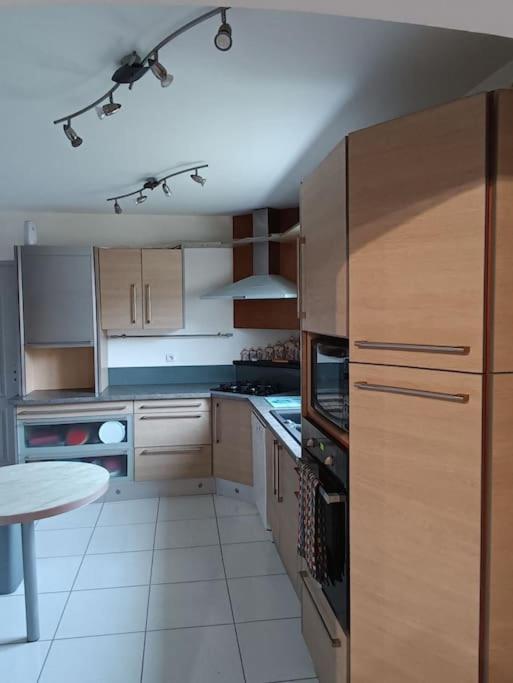Maison Atypique Proche Forets Vallees Holiday home Vaudricourt